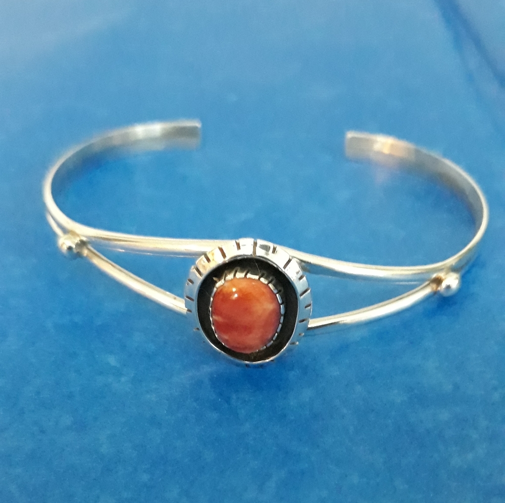 NAVAJO SPINY OYSTER LADIES BRACELETS